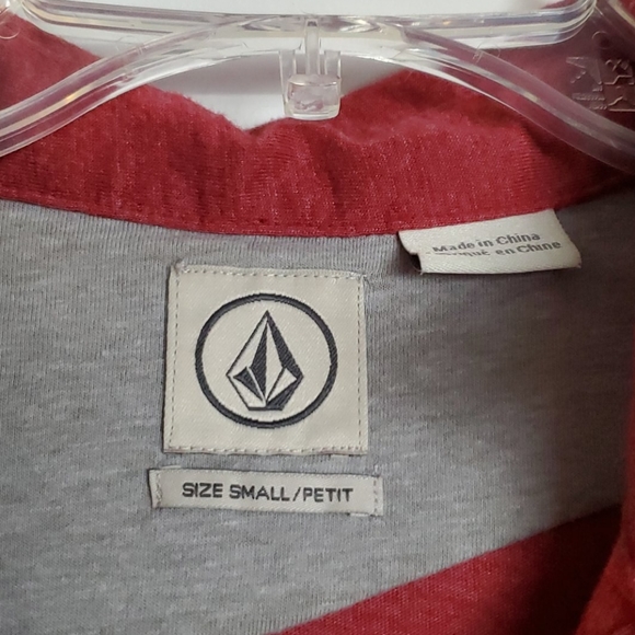 Volcom shirt - Picture 2 of 4
